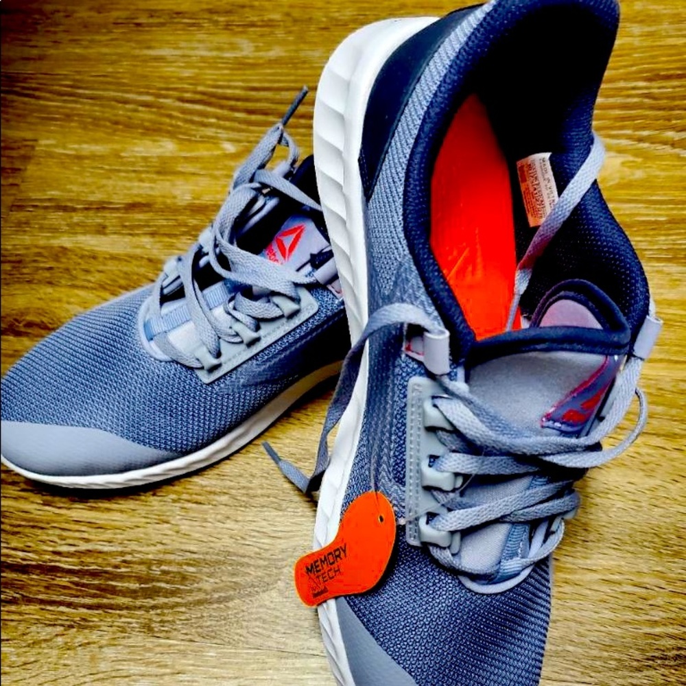 Comfy Reebok Memory Tech